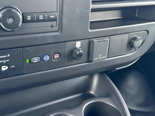 2024 GMC Savana Cutaway 3500 1WT