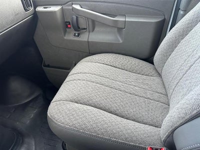 2024 GMC Savana Cutaway 3500 1WT