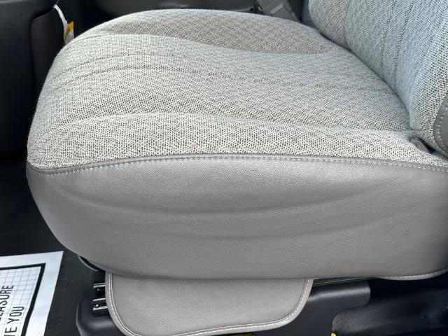 2024 GMC Savana Cutaway 3500 1WT