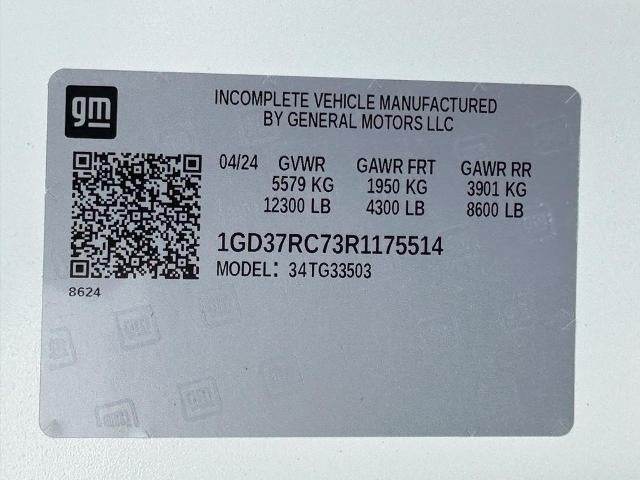 2024 GMC Savana Cutaway 3500 1WT