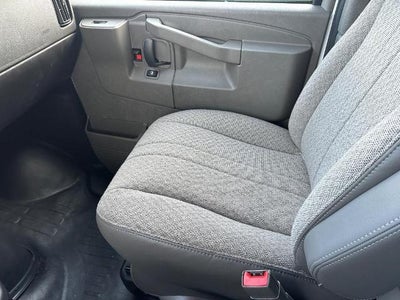 2024 GMC Savana Cutaway 3500 1WT