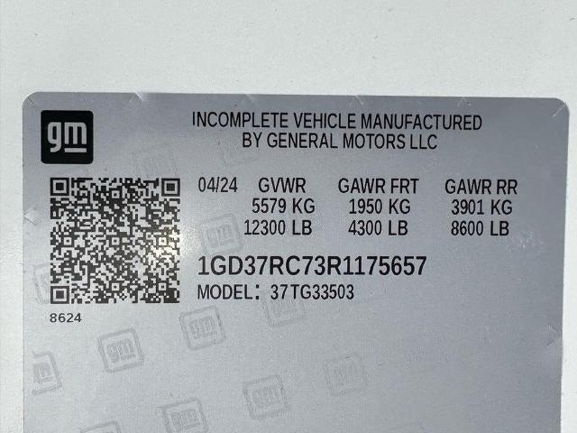 2024 GMC Savana Cutaway 3500 1WT