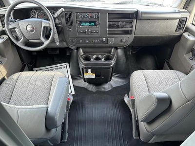 2024 GMC Savana Cutaway 3500 1WT