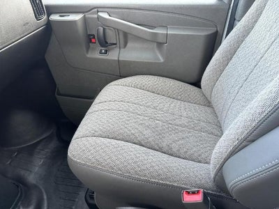 2024 GMC Savana Cutaway 3500 1WT