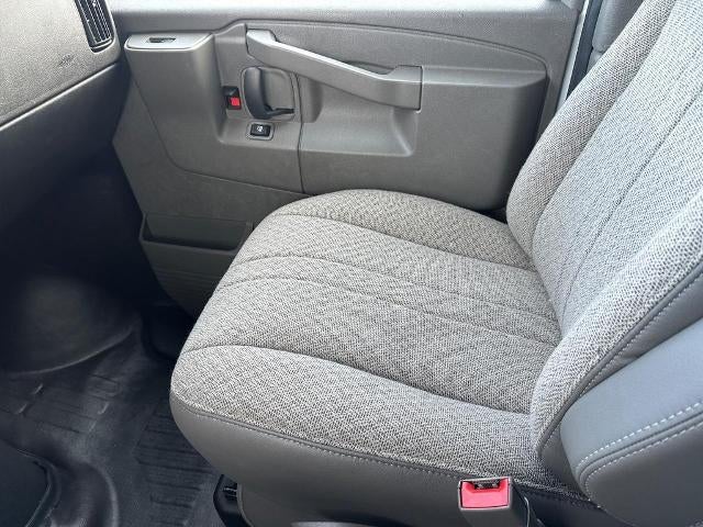 2024 GMC Savana Cutaway 3500 1WT