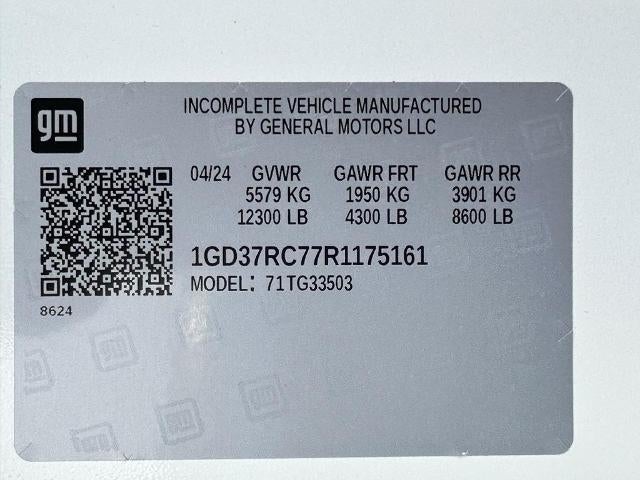 2024 GMC Savana Cutaway 3500 1WT