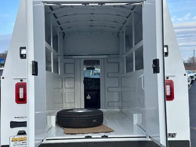 2024 GMC Savana Cutaway 3500 1WT