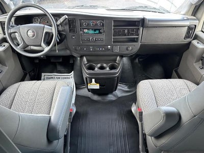 2024 GMC Savana Cutaway 3500 1WT