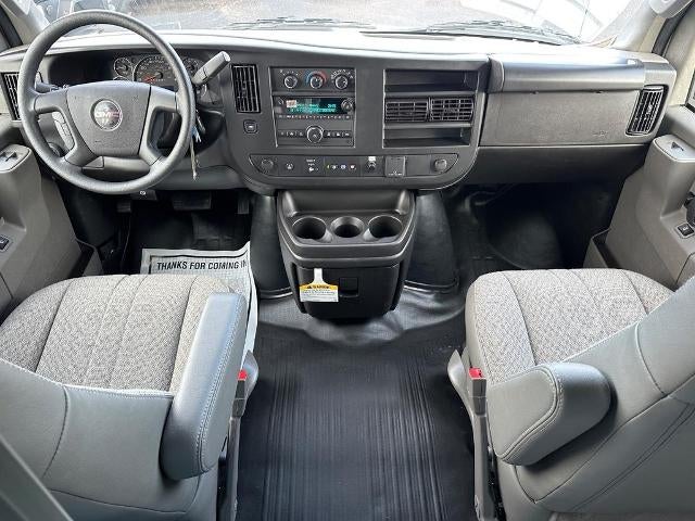 2024 GMC Savana Cutaway 3500 1WT