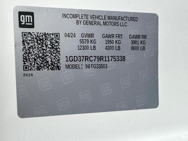 2024 GMC Savana Cutaway 3500 1WT