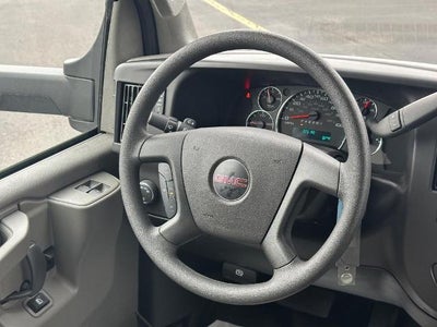 2024 GMC Savana Cutaway 3500 1WT
