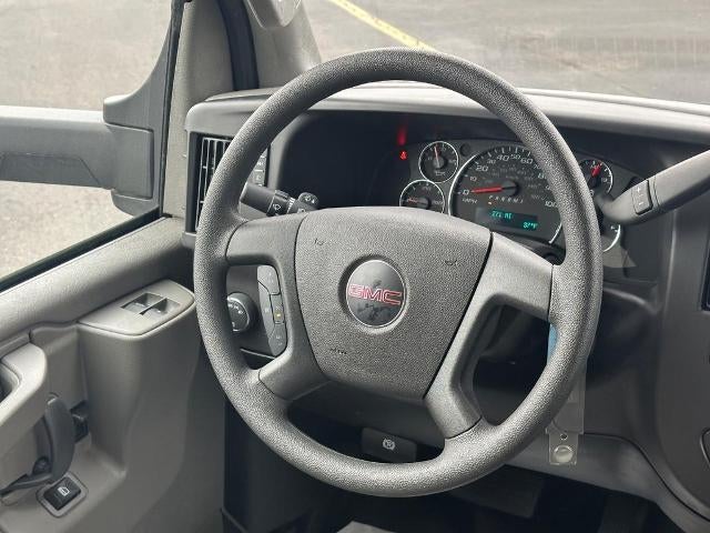 2024 GMC Savana Cutaway 3500 1WT