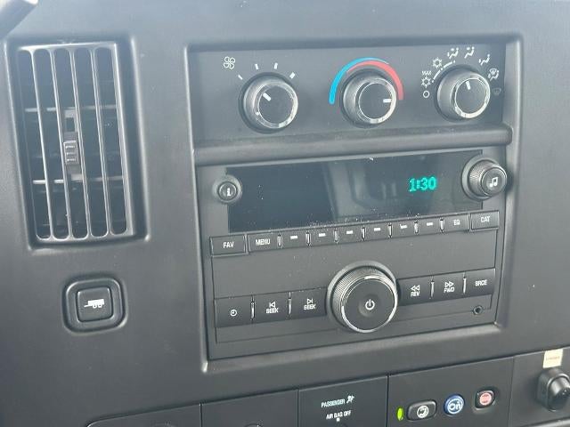 2024 GMC Savana Cutaway 3500 1WT