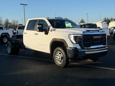 2026 GMC Sierra 3500 HD Chassis Cab Pro