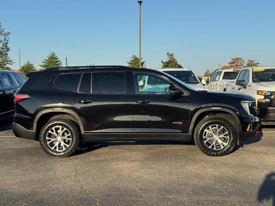 2024 GMC Acadia AT4