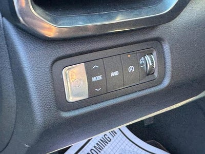 2024 GMC Acadia AT4