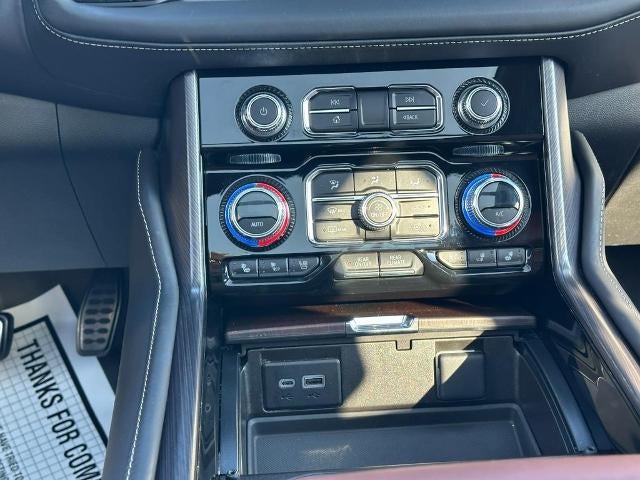 2023 GMC Yukon XL Denali Ultimate