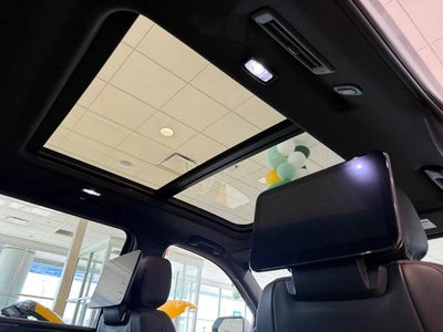 2023 Chevrolet Suburban High Country