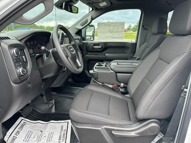 2024 GMC Sierra 2500 HD Pro