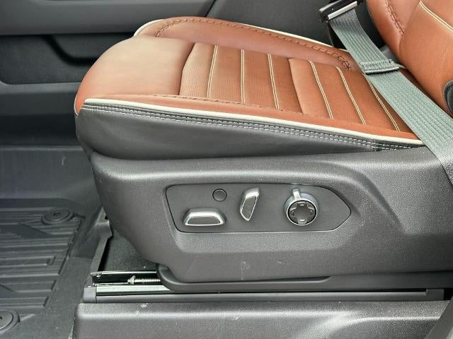 2026 GMC Sierra 3500 HD Denali Ultimate DRW