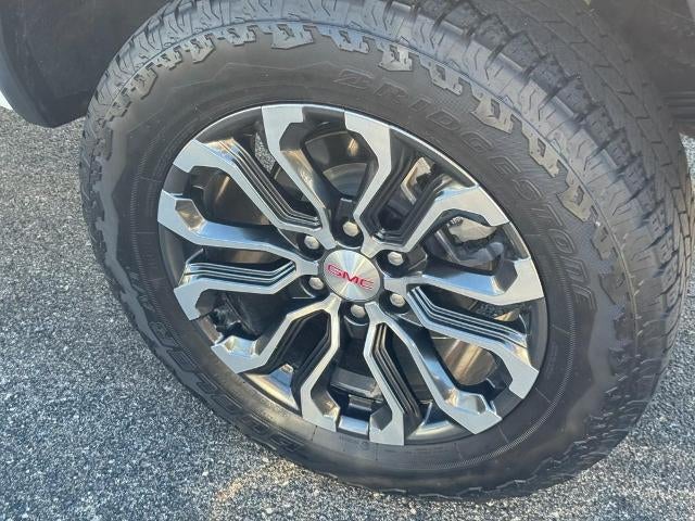 2025 GMC Canyon Denali