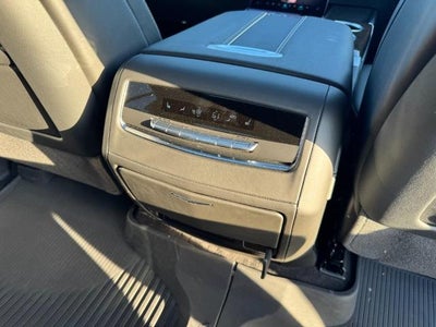 2025 Cadillac Escalade Premium Luxury Platinum