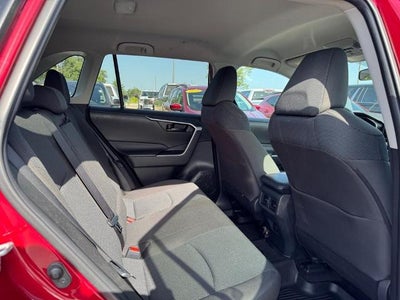 2022 Toyota RAV4 Hybrid LE