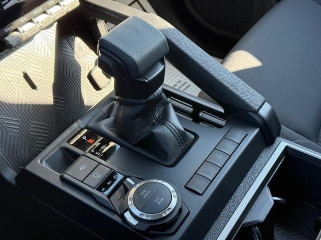 2025 Toyota Tacoma 4WD SR